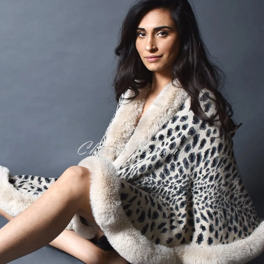 Frank Lyman Cape – Style 213182U