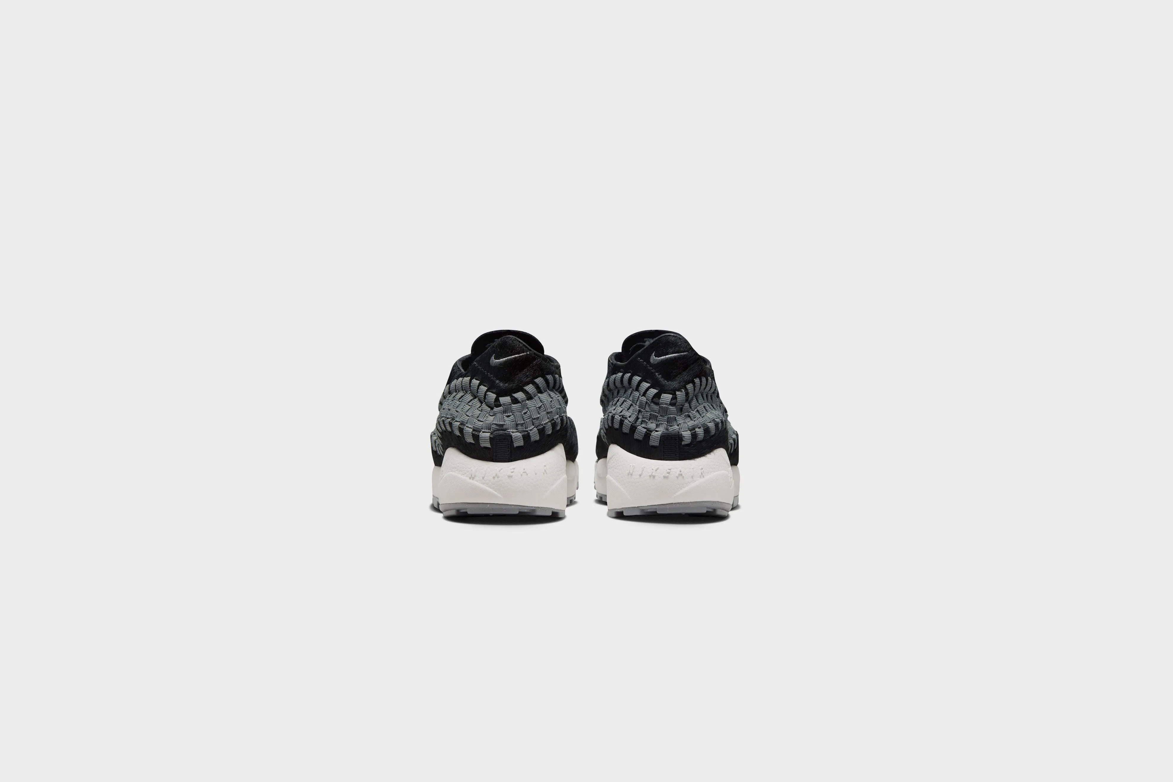 Nike Air Footscape Woven (Black/Smoke Grey-Sail)
